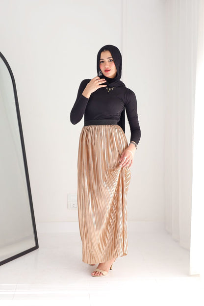 Mettalic gold skirt